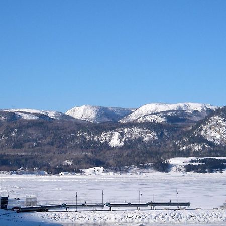 Chalets Condos Sur Le Fjord Ель'Анс-Сен-Жан Екстер'єр фото