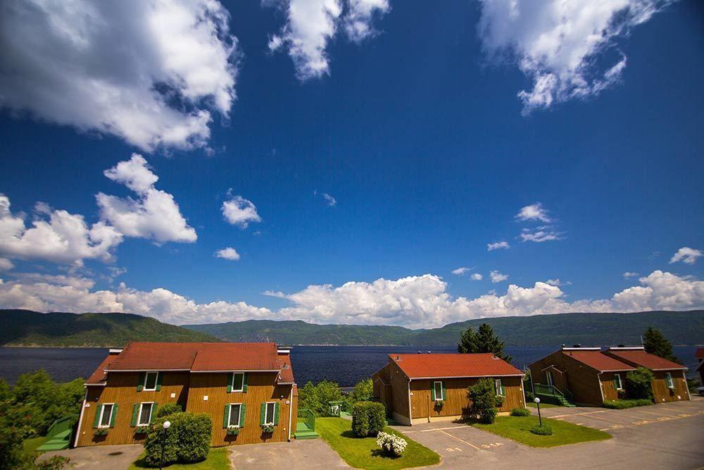 Chalets Condos Sur Le Fjord Ель'Анс-Сен-Жан Екстер'єр фото
